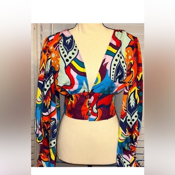 Love By Design Orange Red Graphic Crop Blouse - Picture 1 of 4